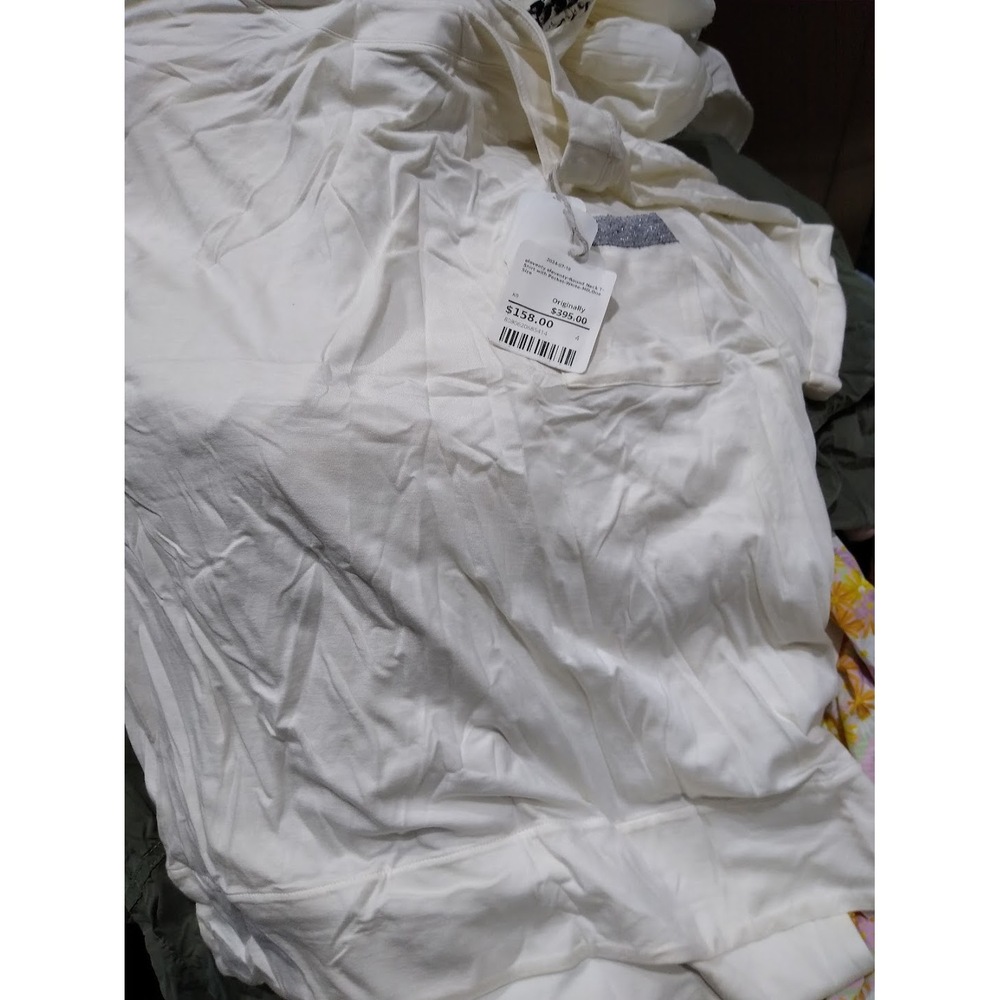 Eleventy-Round Neck T-Shirt with Pocket-White-MD